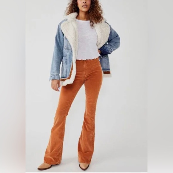 NWT Free People We The Free Jayde Corduroy High Rise Flare Jeans in Cognac - Picture 3 of 14